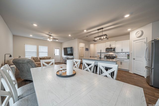 15623 Mint Patch Meadow, San Antonio, TX 78073