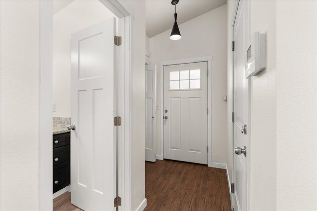 10329 E 5th Ln, Spokane Valley, WA 99206