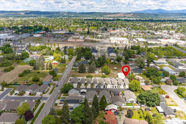 10329 E 5th Ln, Spokane Valley, WA 99206