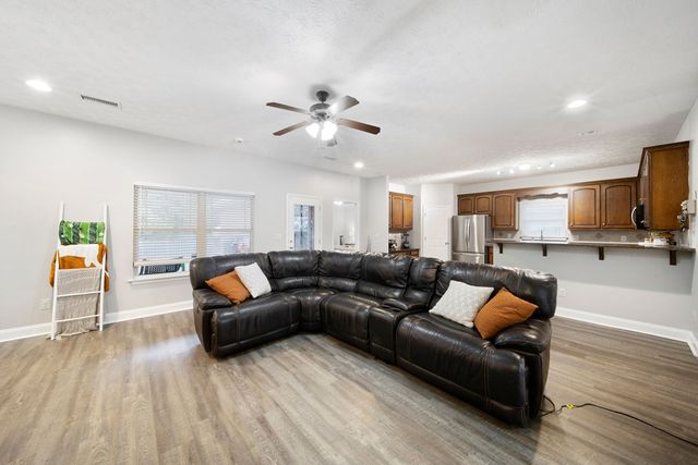 34 Lee Road 2171, Phenix City, AL 36870