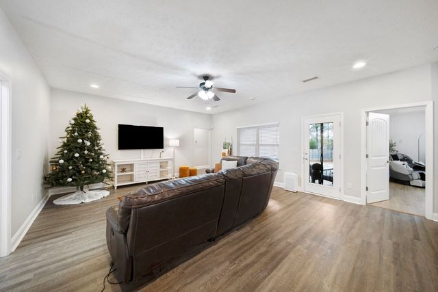 34 Lee Road 2171, Phenix City, AL 36870