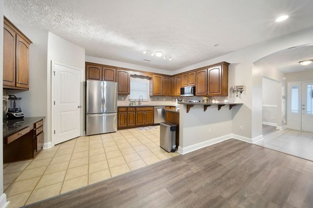 34 Lee Road 2171, Phenix City, AL 36870