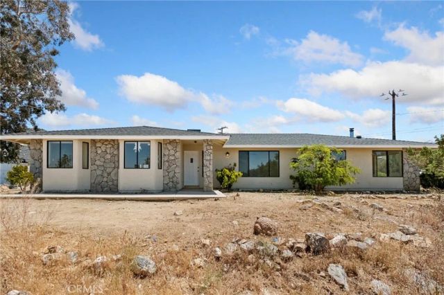 9975 Desert View Road, Pinon Hills, CA 92372