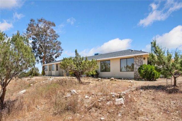 9975 Desert View Road, Pinon Hills, CA 92372