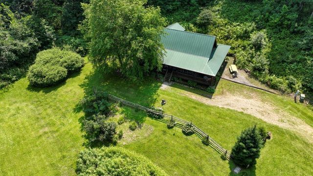 E14329 Jug Creek ROAD, La Farge, WI 54639