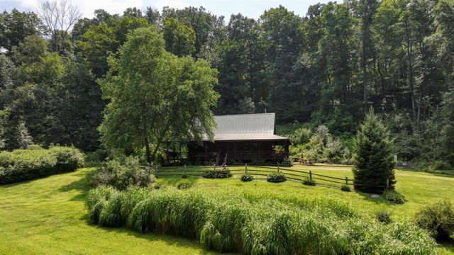 E14329 Jug Creek ROAD, La Farge, WI 54639