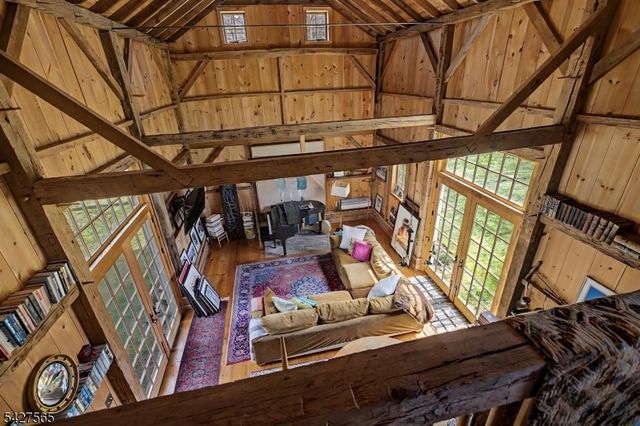 91 Red Mill Rd, Lebanon Twp., NJ 08826