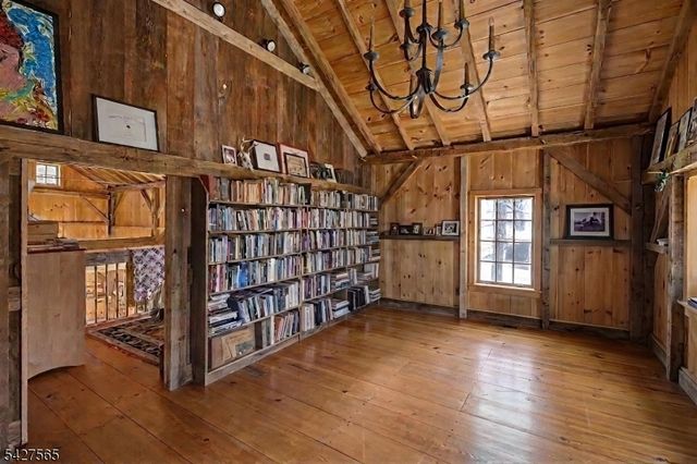 91 Red Mill Rd, Lebanon Twp., NJ 08826