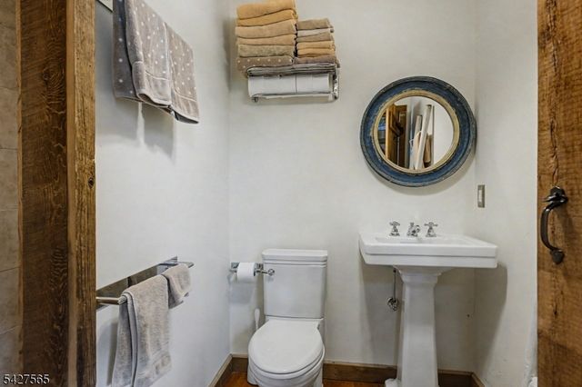 91 Red Mill Rd, Lebanon Twp., NJ 08826