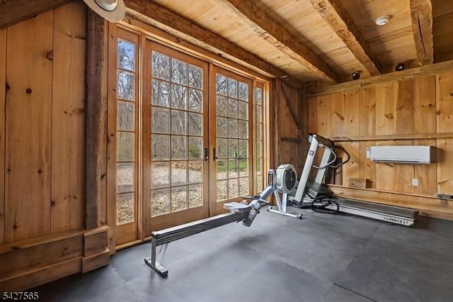 91 Red Mill Rd, Lebanon Twp., NJ 08826