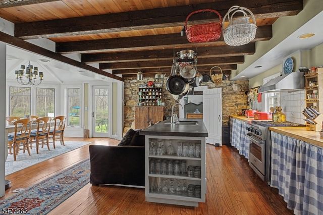91 Red Mill Rd, Lebanon Twp., NJ 08826