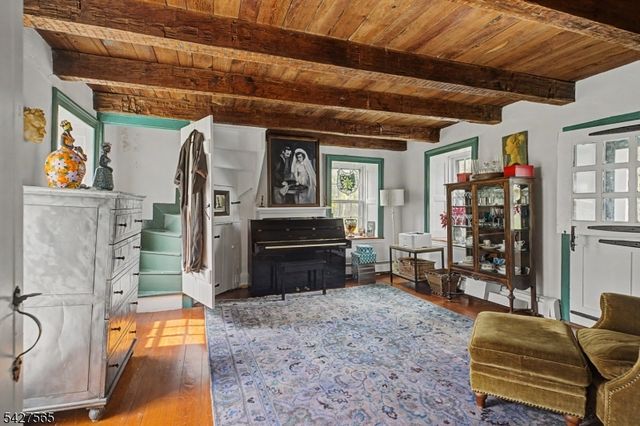91 Red Mill Rd, Lebanon Twp., NJ 08826