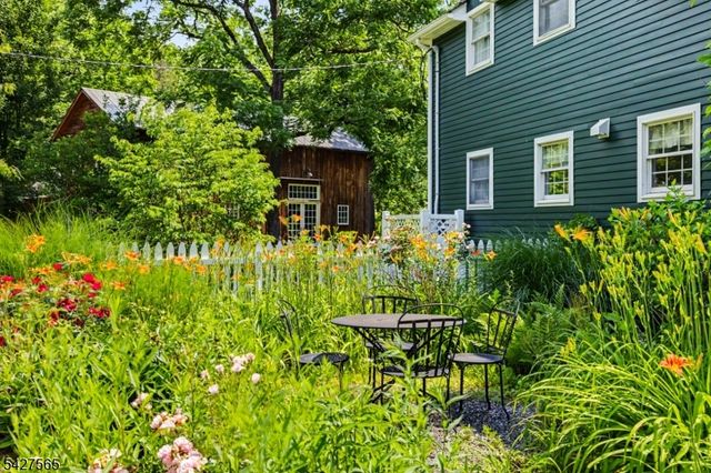 91 Red Mill Rd, Lebanon Twp., NJ 08826