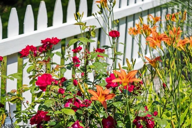 91 Red Mill Rd, Lebanon Twp., NJ 08826