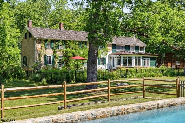 91 Red Mill Rd, Lebanon Twp., NJ 08826