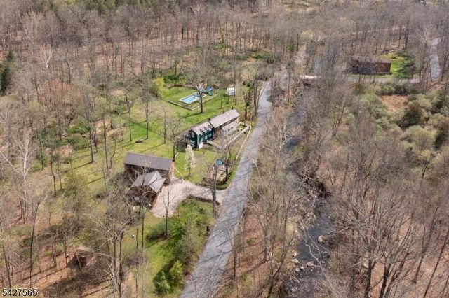 91 Red Mill Rd, Lebanon Twp., NJ 08826