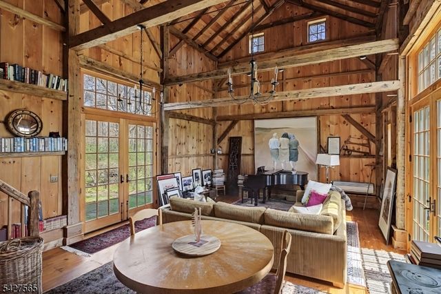 91 Red Mill Rd, Lebanon Twp., NJ 08826