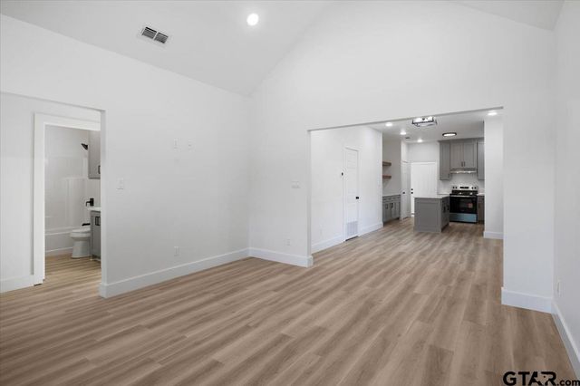 6600 Lionheart Dr., Tyler, TX 75708