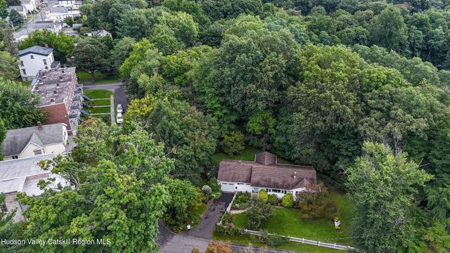 16 Washburn Terrace, Saugerties, NY 12477