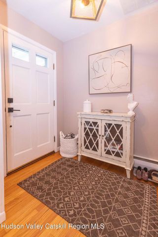 16 Washburn Terrace, Saugerties, NY 12477