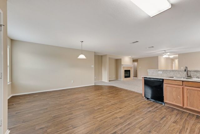 6233 Balcony Lane, Dallas, TX 75241