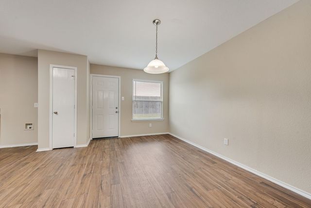 6233 Balcony Lane, Dallas, TX 75241