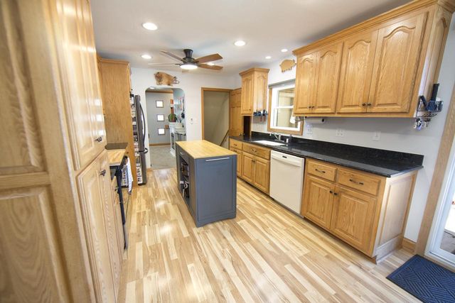 8825 W Morgan AVENUE, Milwaukee, WI 53228