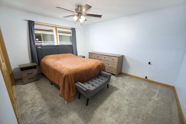 8825 W Morgan AVENUE, Milwaukee, WI 53228