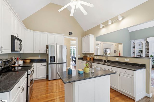 21 Brannons View Drive, Taylors, SC 29687
