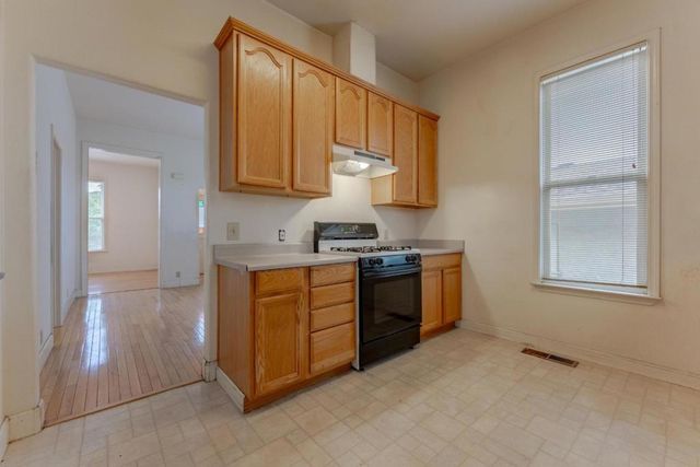 1030 Locust Street, San Jose, CA 95110