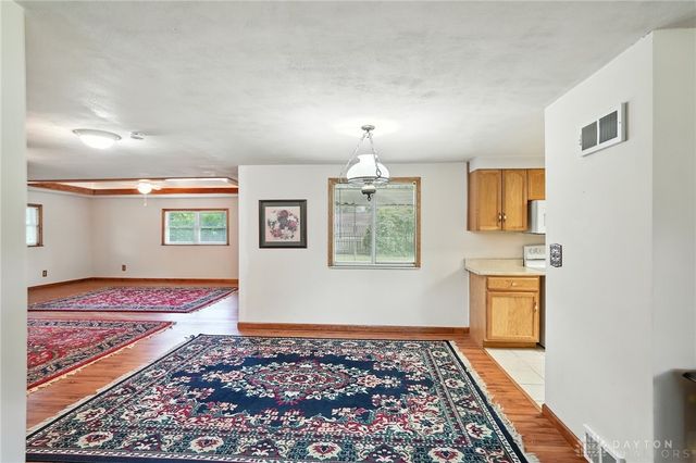5052 Dobbs Drive, Washington Twp, OH 45440