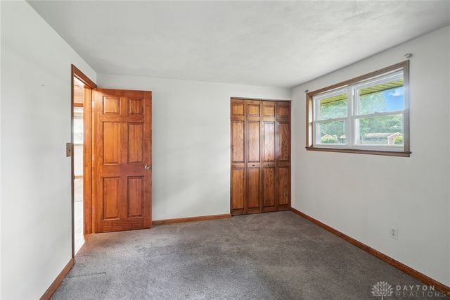 5052 Dobbs Drive, Washington Twp, OH 45440