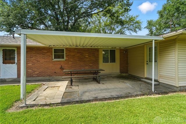 5052 Dobbs Drive, Washington Twp, OH 45440