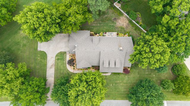 5070 Lake Breeze Road, Grove, OK 74344