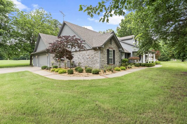 5070 Lake Breeze Road, Grove, OK 74344