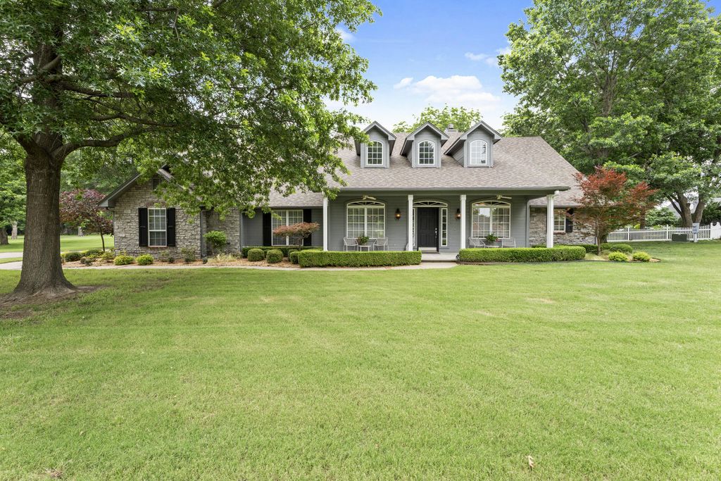 5070 Lake Breeze Road, Grove, OK 74344