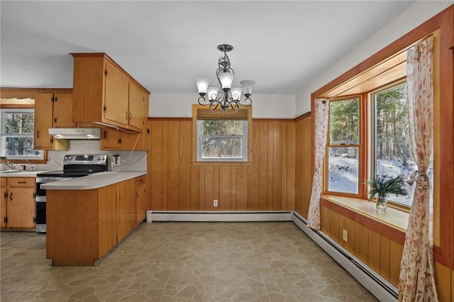 370 Maple Valley Road, Coventry, RI 02816