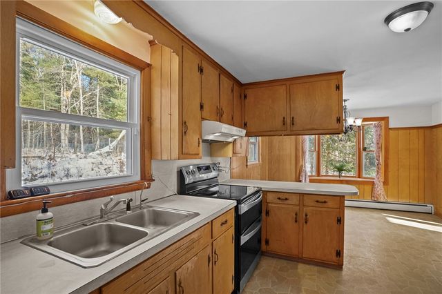 370 Maple Valley Road, Coventry, RI 02816