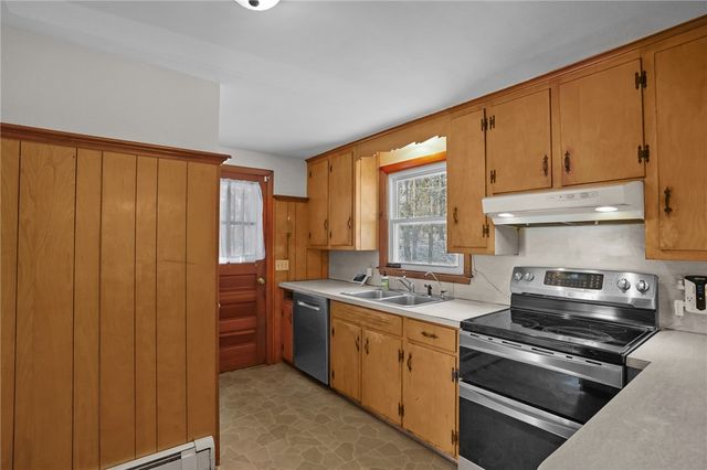 370 Maple Valley Road, Coventry, RI 02816