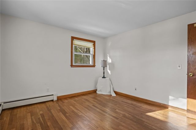 370 Maple Valley Road, Coventry, RI 02816