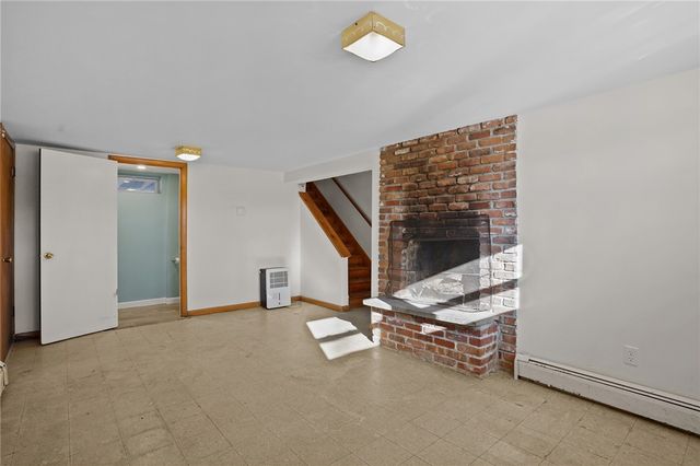 370 Maple Valley Road, Coventry, RI 02816