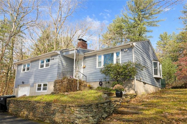 370 Maple Valley Road, Coventry, RI 02816