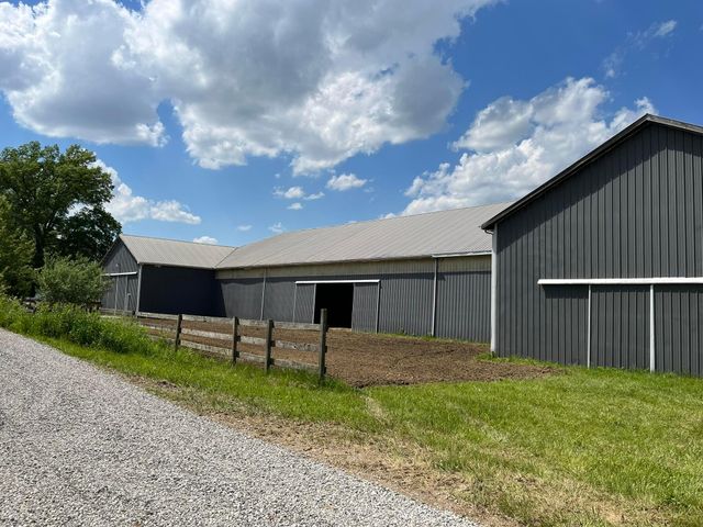839 Rockmill Road NW, Lancaster, OH 43130