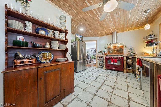 4950 Harris Road, Broadview Heights, OH 44147