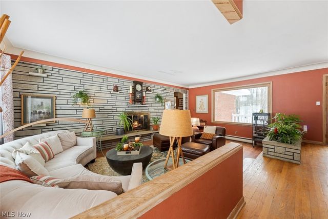 4950 Harris Road, Broadview Heights, OH 44147