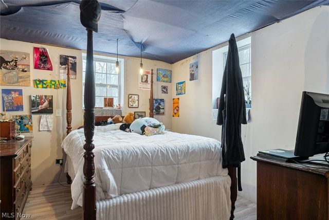 4950 Harris Road, Broadview Heights, OH 44147