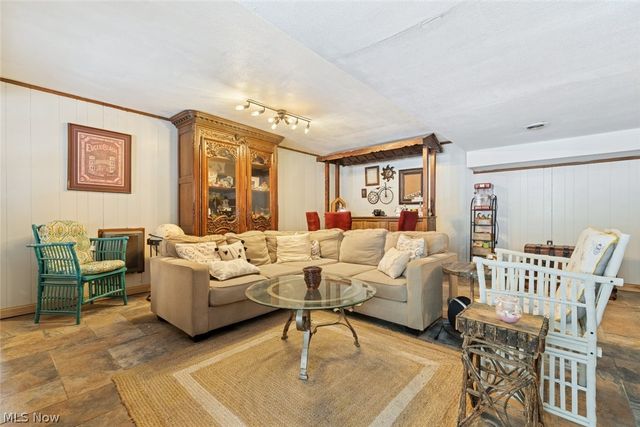 4950 Harris Road, Broadview Heights, OH 44147