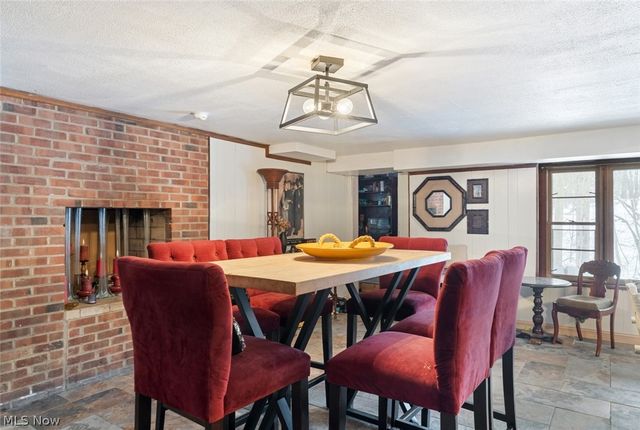 4950 Harris Road, Broadview Heights, OH 44147