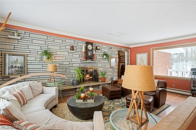 4950 Harris Road, Broadview Heights, OH 44147