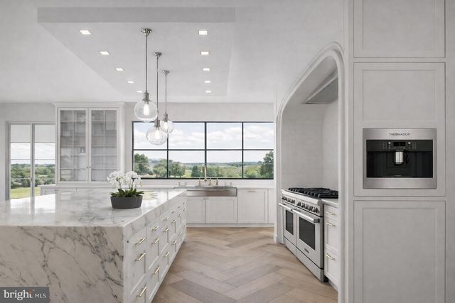 3217 NORFOLK LN, Falls Church, VA 22042